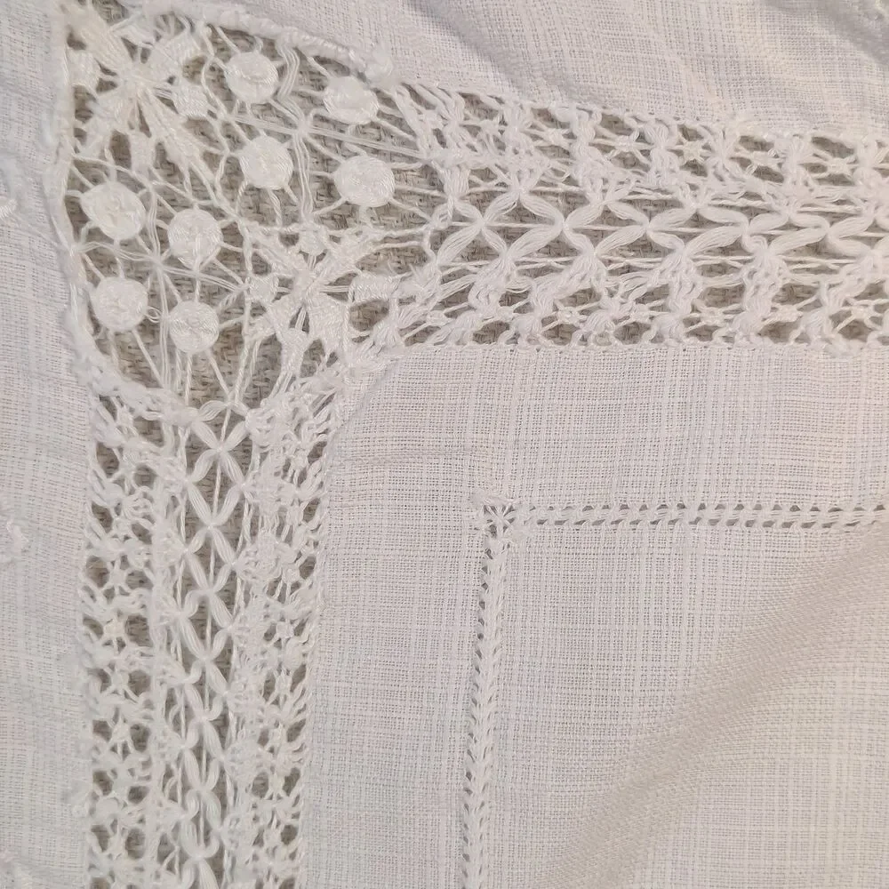 Vintage Table Topper 35